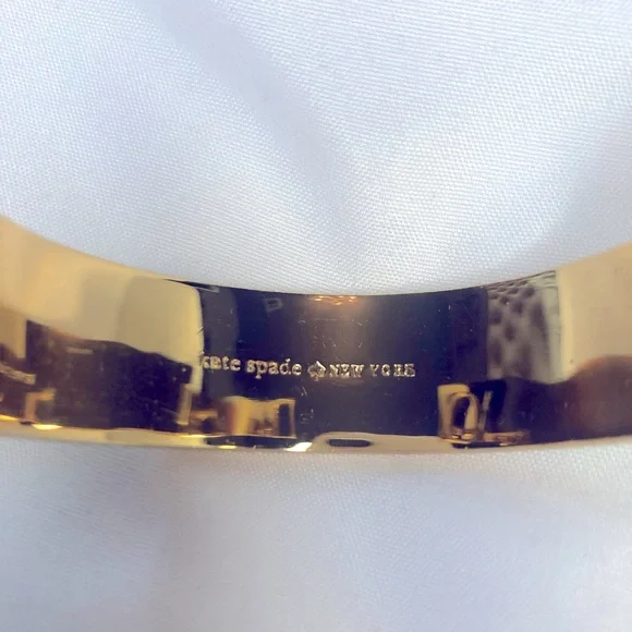 Kate Spade ♠️ Lime Green And Gold Enamel Hinged Bracelet - Picture 6 of 7